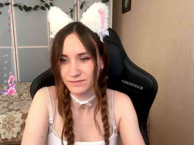 Lolacuttiehottie