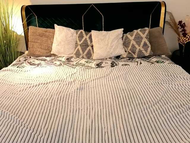 PaigePrado's BongaCams show and profile