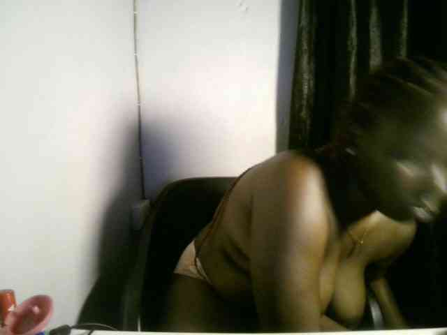 TheHbunda webcam