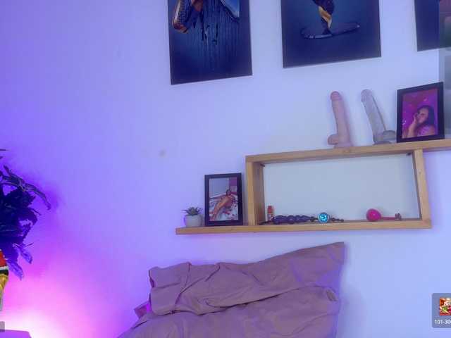 sarasophia1016 live cam on BongaCams