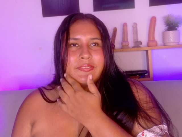 sarasophia1016 live cam on BongaCams