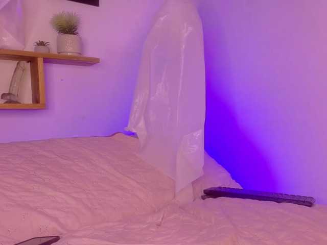 sarasophia1016 live cam on BongaCams