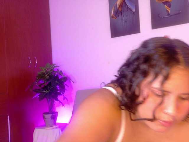 sarasophia1016 live cam on BongaCams