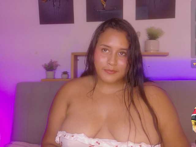 sarasophia1016 live cam on BongaCams
