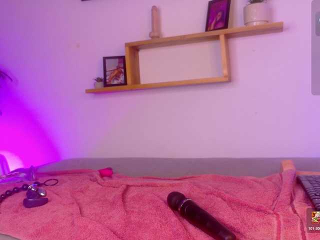 sarasophia1016 live cam on BongaCams
