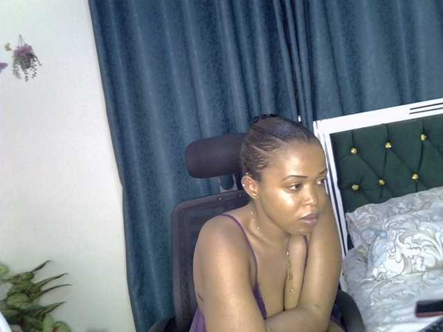 Sexyjeaney live cam on BongaCams