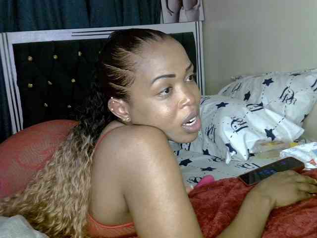Model: Sexyjeaney