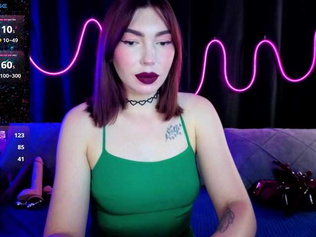 SlyFoxyWeb live cam