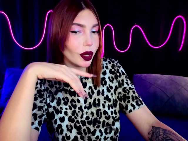 SlyFoxyWeb live cam on BongaCams