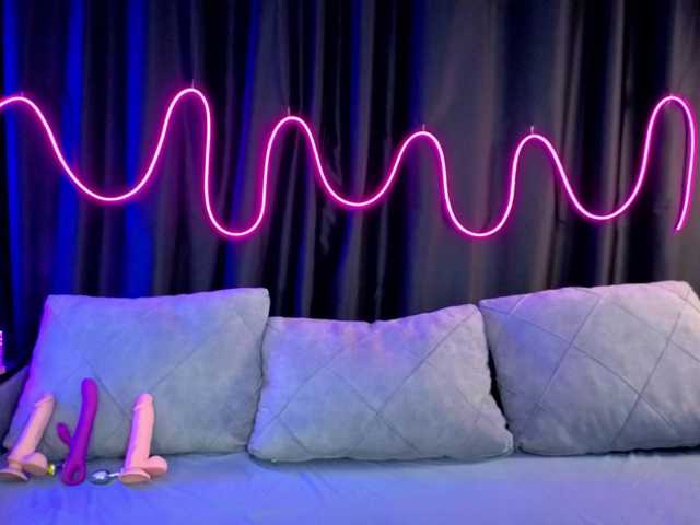 SlyFoxyWeb live cam on BongaCams