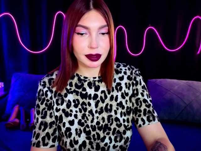 SlyFoxyWeb live cam on BongaCams