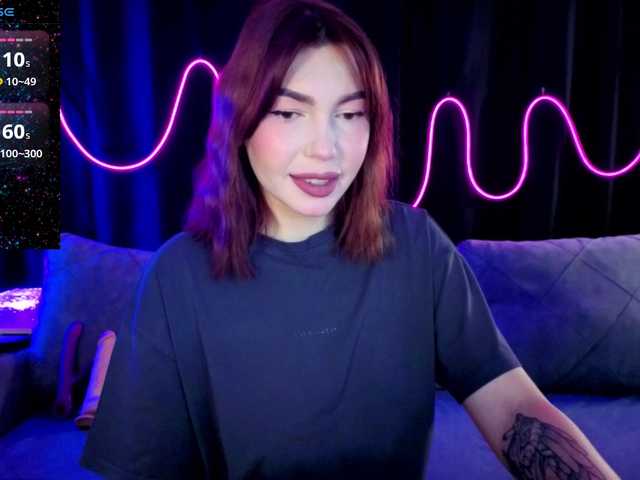 SlyFoxyWeb live cam on BongaCams