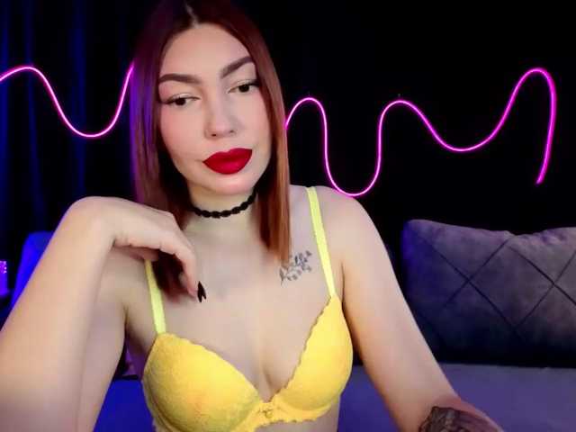 SlyFoxyWeb live cam on BongaCams