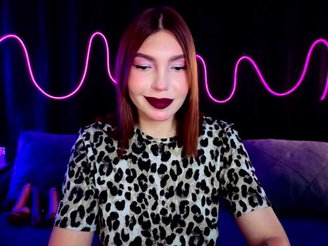 SlyFoxyWeb live cam on BongaCams