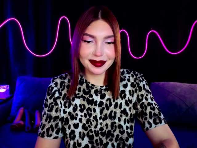 SlyFoxyWeb live cam on BongaCams