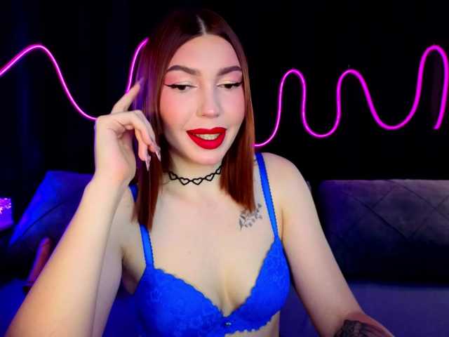 SlyFoxyWeb live cam on BongaCams