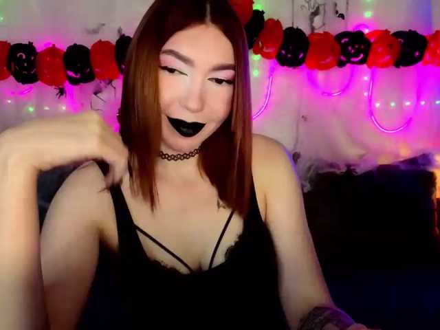 SlyFoxyWeb live cam