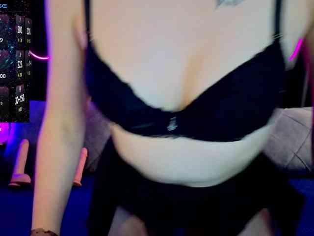 SlyFoxyWeb webcam