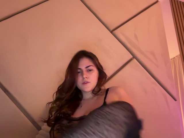 claireheart, en directo ahora en BongaCams