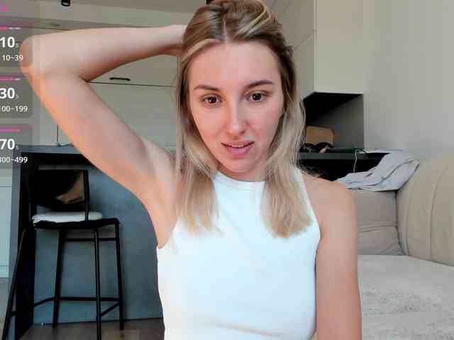 SunnyRina25 webcam