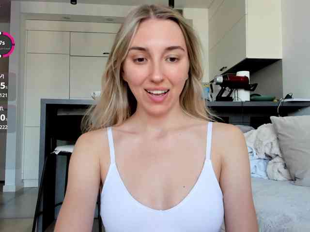 SunnyRina25 webcam