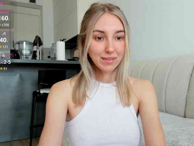 SunnyRina25 webcam