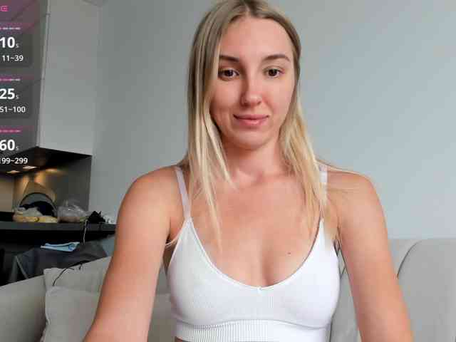 SunnyRina25 webcam