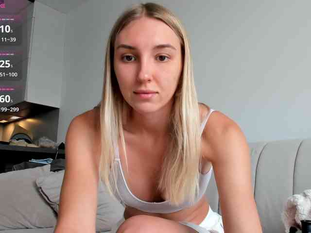 SunnyRina25 webcam