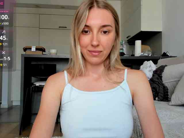 SunnyRina25 webcam