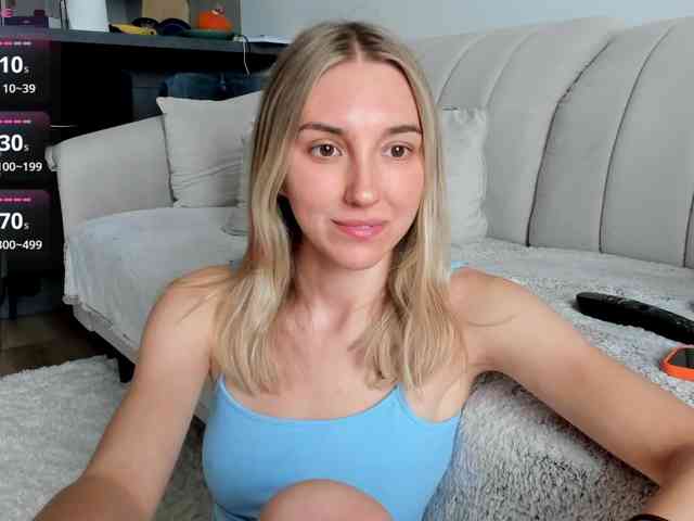 SunnyRina25 webcam