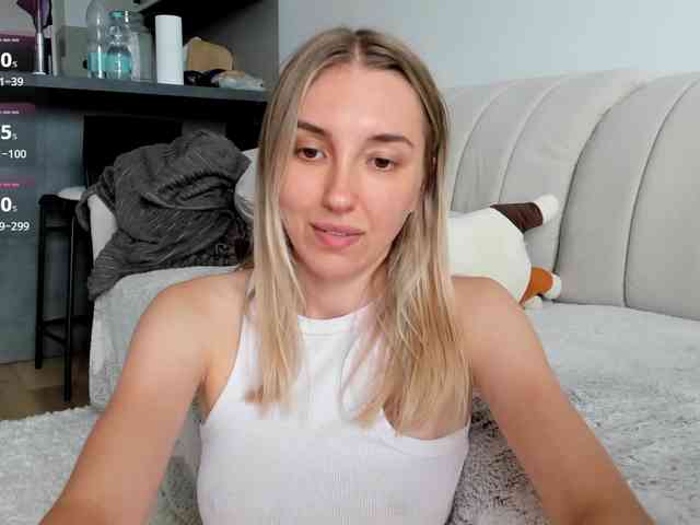 SunnyRina25 webcam
