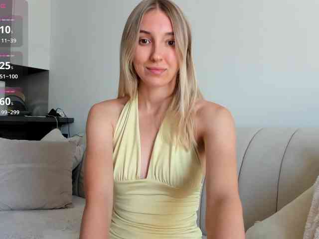 SunnyRina25 webcam