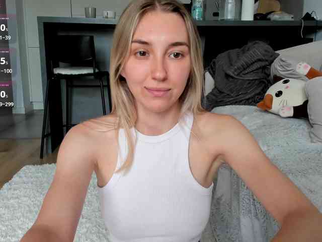 SunnyRina25 webcam