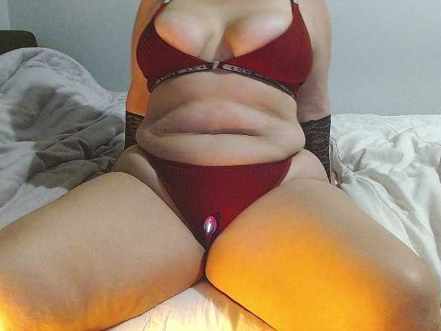 bettyyy's BongaCams show and profile