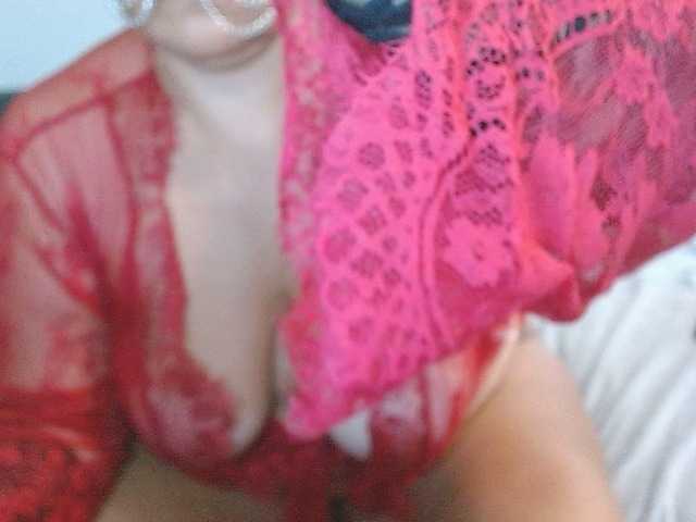 bettyyy live cam on BongaCams
