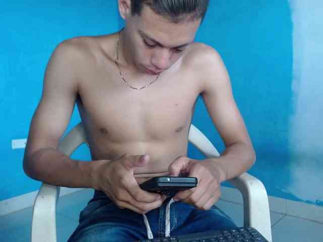 Masterbrave777 Live Webcam on BongaCams