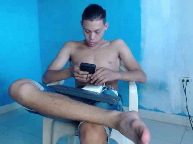 Masterbrave777 Live Webcam on BongaCams