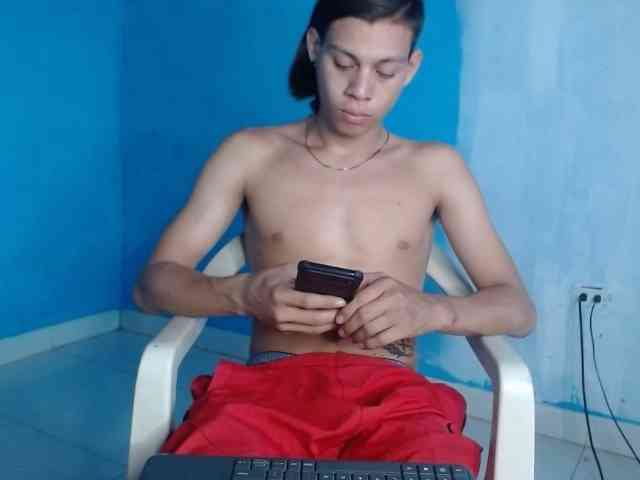 Masterbrave777 Sex Cam Show