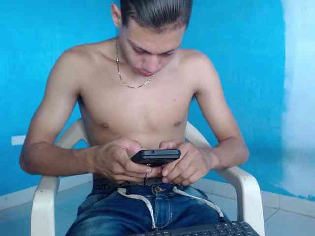 Masterbrave777 Live Webcam on BongaCams