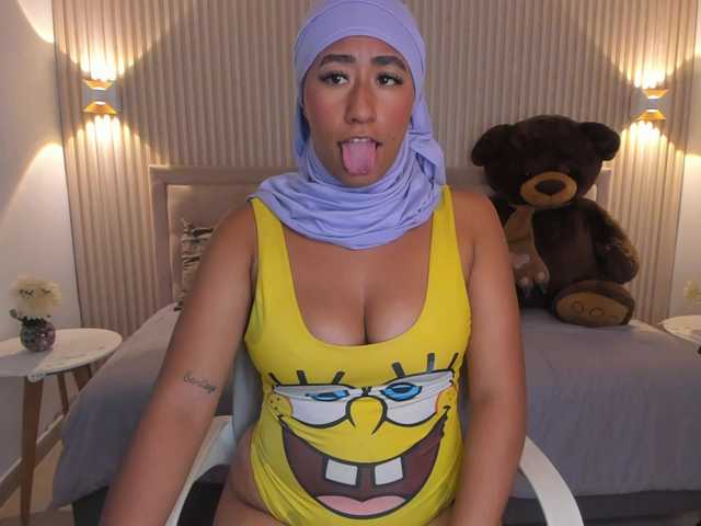 Miaa1 live cam on BongaCams