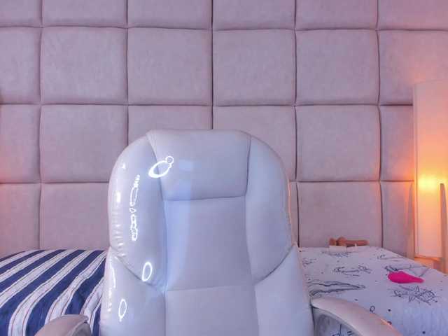 Miaa1 live cam on BongaCams
