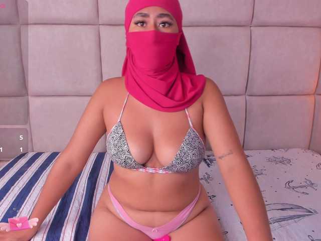 Miaa1 live cam on BongaCams