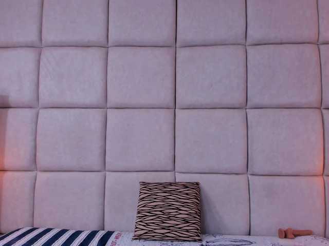Miaa1 live cam on BongaCams