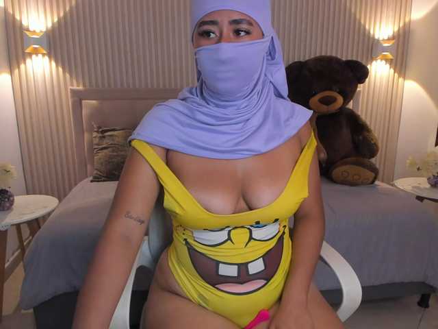 Miaa1 live cam on BongaCams