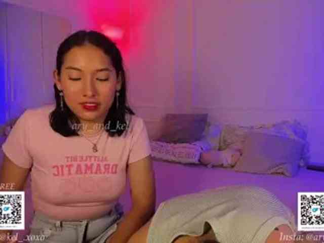 xsweetgirlsx webcam
