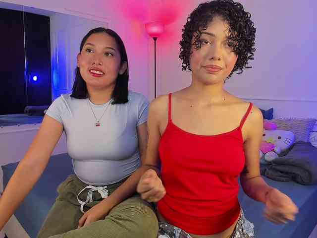 xsweetgirlsx webcam