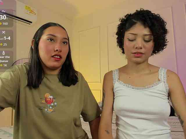 xsweetgirlsx webcam