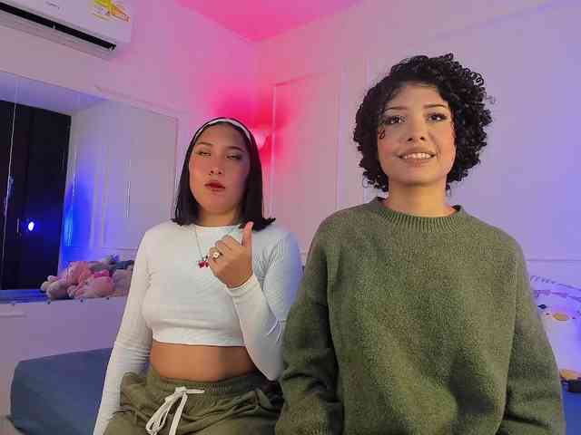 xsweetgirlsx webcam