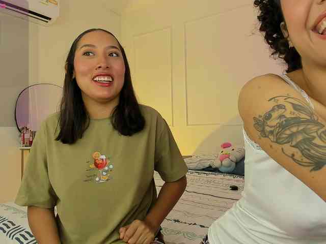 xsweetgirlsx webcam