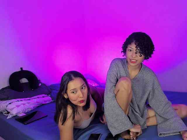 xsweetgirlsx webcam